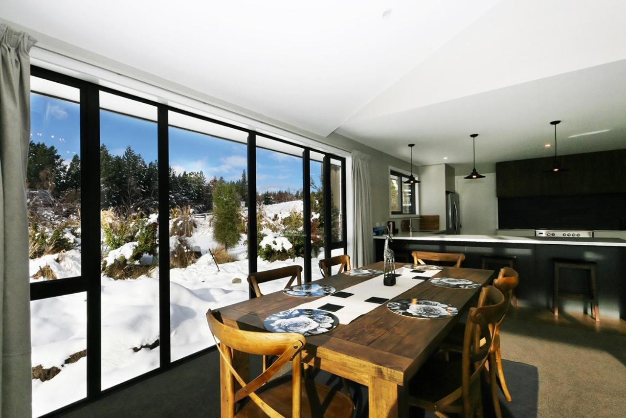 Lake Views At Antler Lodge Лейк Текапо Екстериор снимка