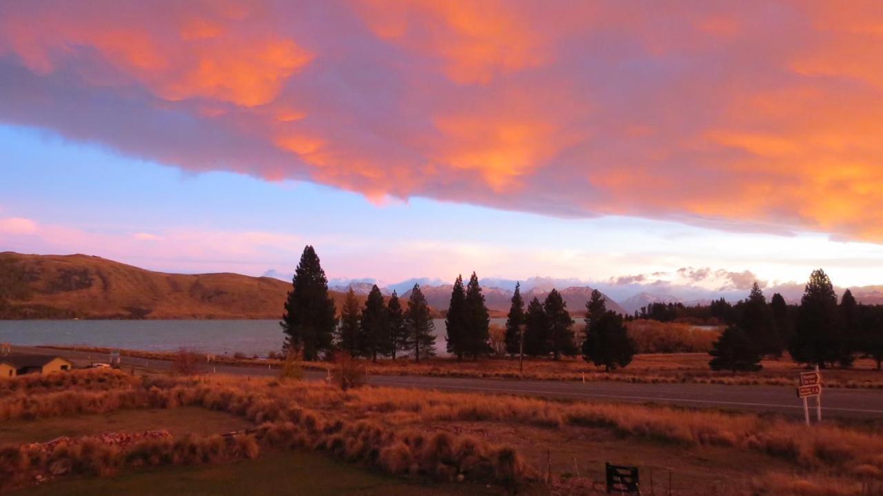 Lake Views At Antler Lodge Лейк Текапо Екстериор снимка